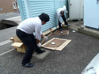 HDD破壊作業 HDD破壊作業
