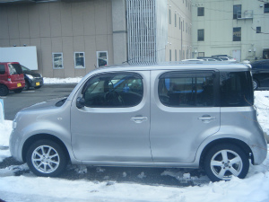 社有車キューブ キューブ