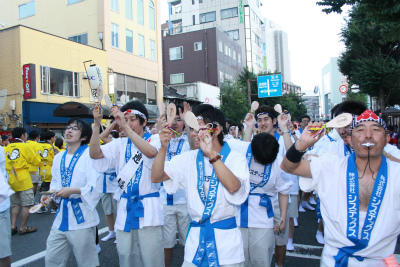踊る 踊る