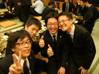 飲んでます 飲んでます